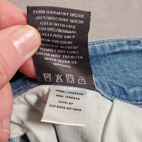 Torrid Skinny Jeans Womens 22R Light Wash Blue Denim Jeggings High Rise Stretch - Picture 10 of 10